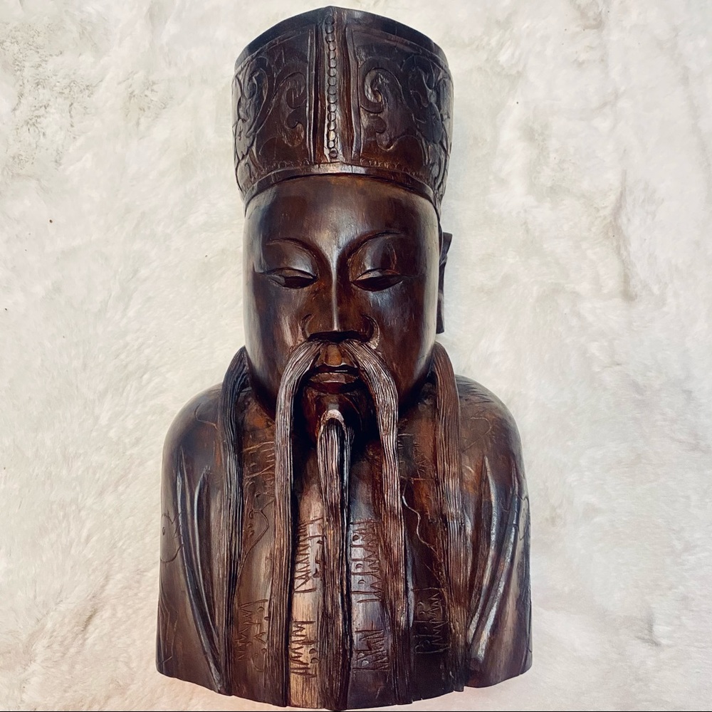 This is a Vintage Chinese Handcarved Hardwood Head Bust Statue Sculpture 13”x7”